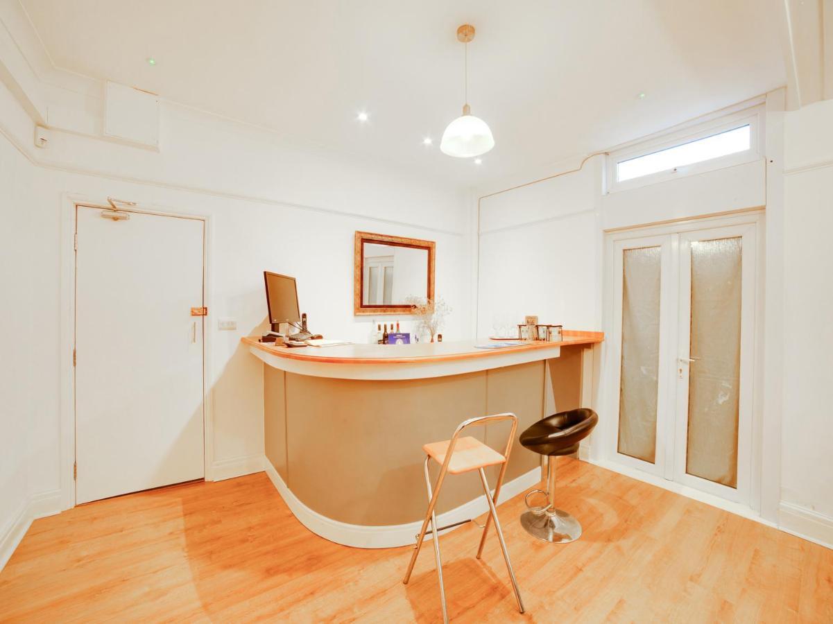 Hotel Sea Breeze Clacton-on-Sea Buitenkant foto