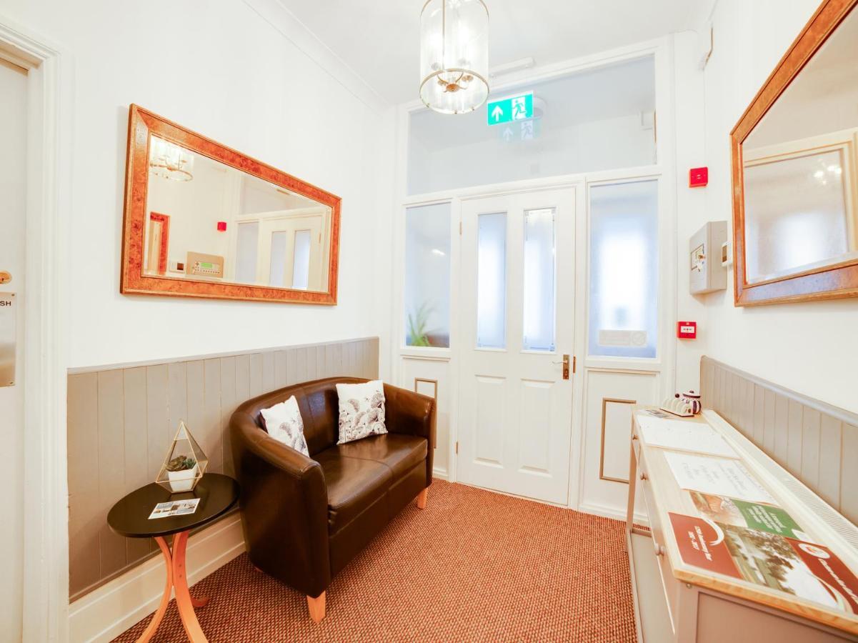 Hotel Sea Breeze Clacton-on-Sea Buitenkant foto