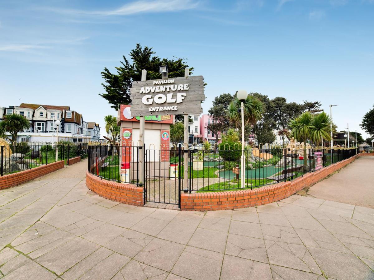 Hotel Sea Breeze Clacton-on-Sea Buitenkant foto
