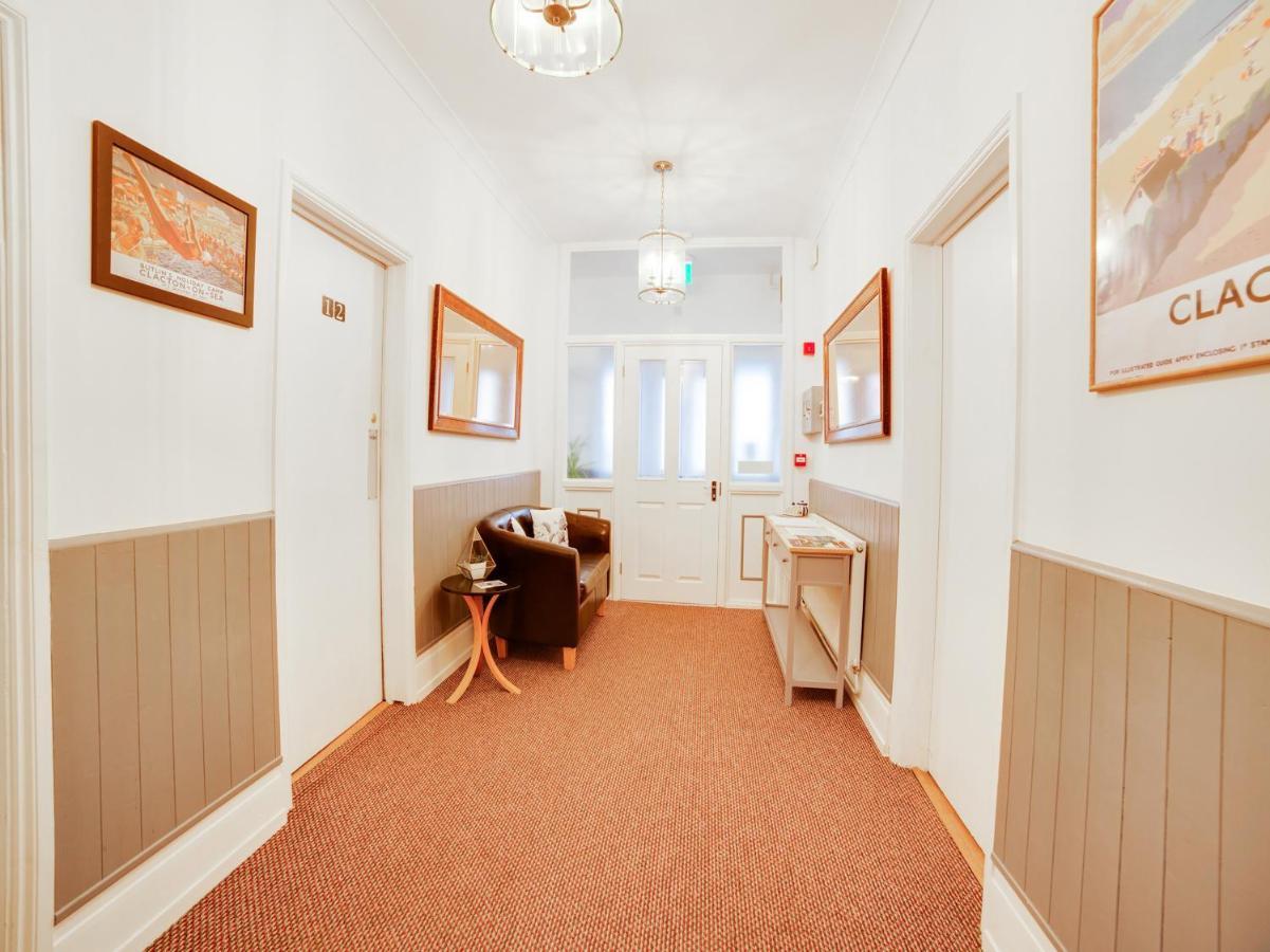 Hotel Sea Breeze Clacton-on-Sea Buitenkant foto